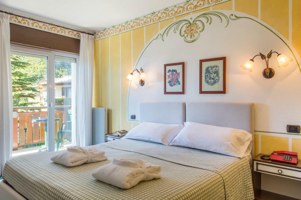 Hotel Miralago Wellness - Adults Only Molveno Exterior photo